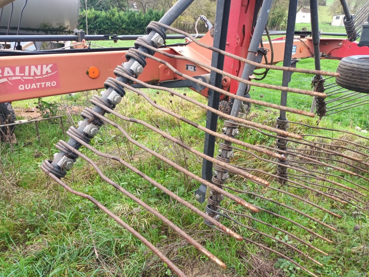 Schwader des Typs Vicon ANDEX 693 Vario, Gebrauchtmaschine in LIGNY LE CHATEL (Bild 11)