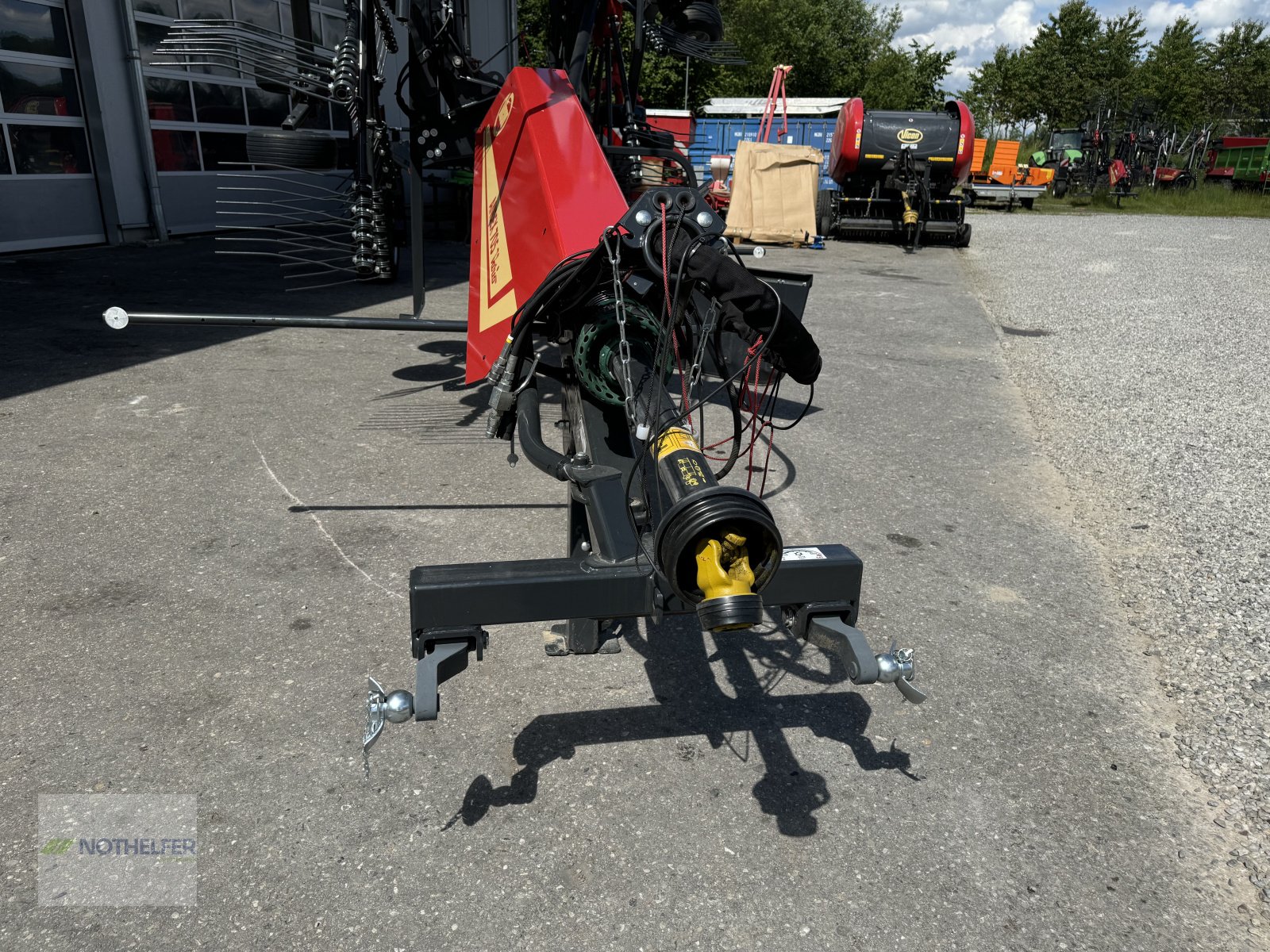 Schwader des Typs Vicon Andex 705 Vario, Neumaschine in Pforzen (Bild 8)