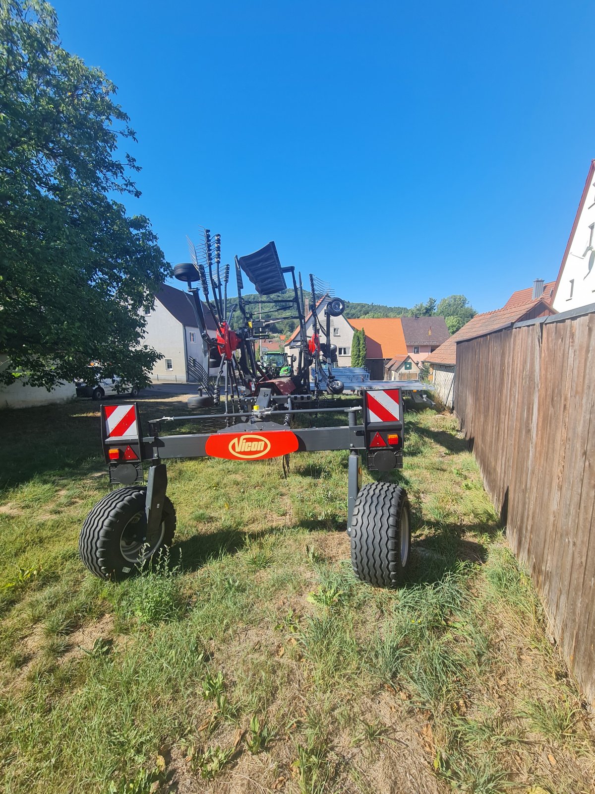 Schwader tipa Vicon Andex 705, Neumaschine u Offenhausen (Slika 2)