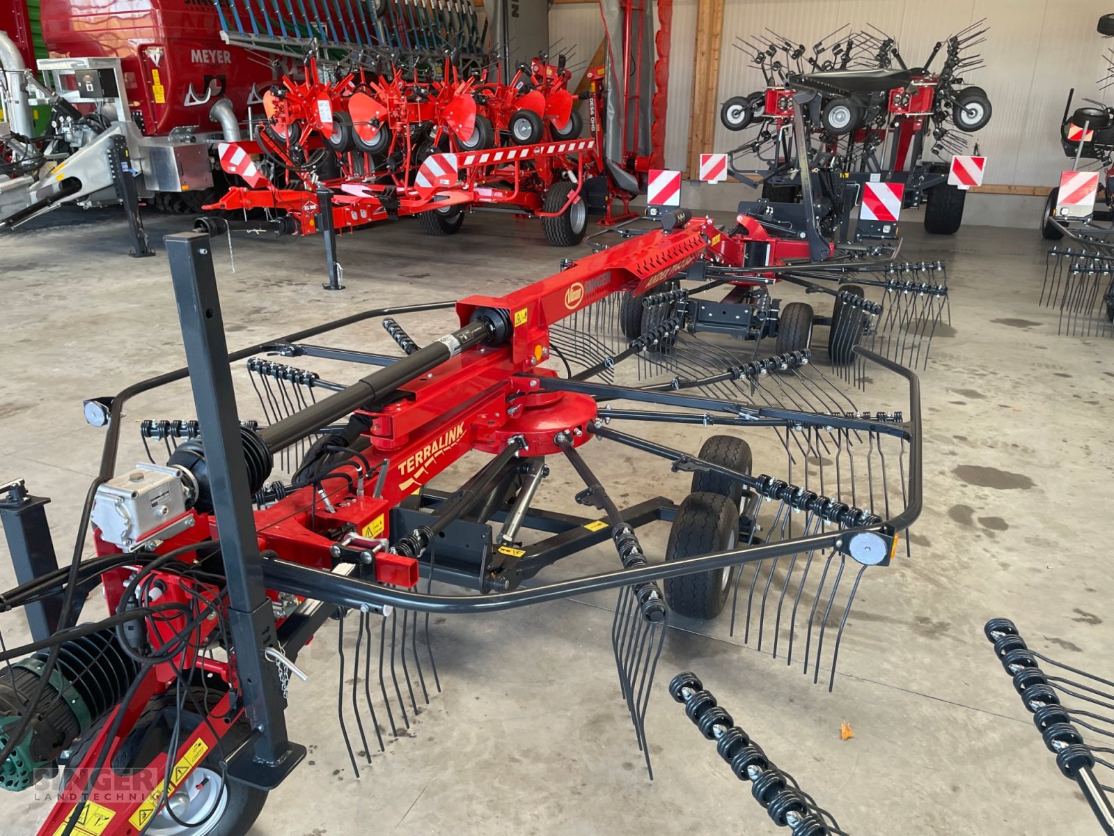 Schwader of the type Vicon Andex 714 T Evo, Neumaschine in Ebenhofen (Picture 3)