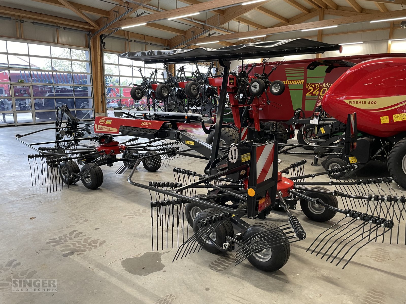 Schwader del tipo Vicon Andex 715 T Vario, Neumaschine In Ebenhofen (Immagine 1)