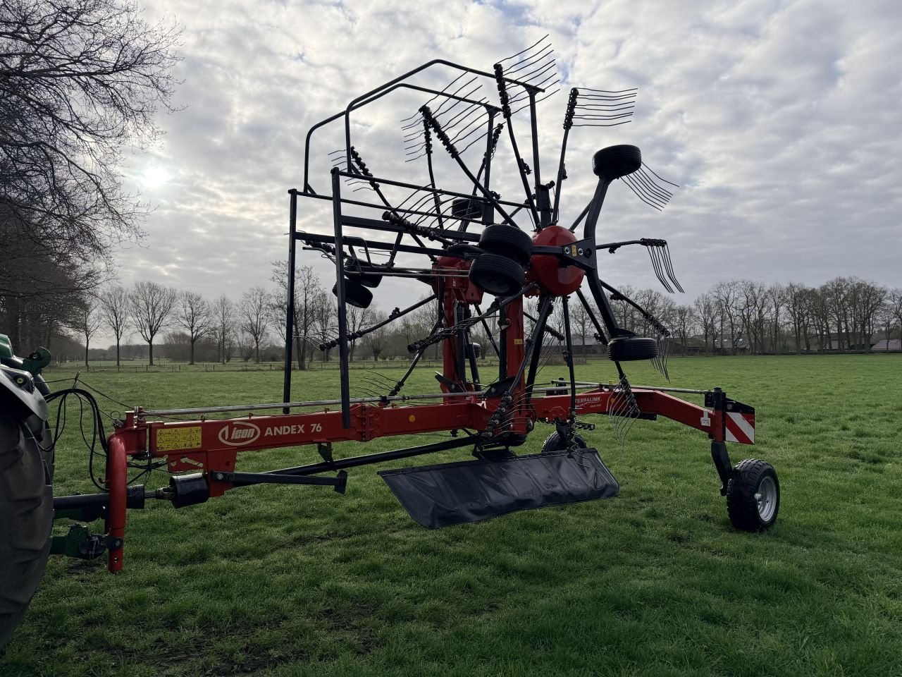 Schwader del tipo Vicon andex 764, Gebrauchtmaschine In Putten (Immagine 2)