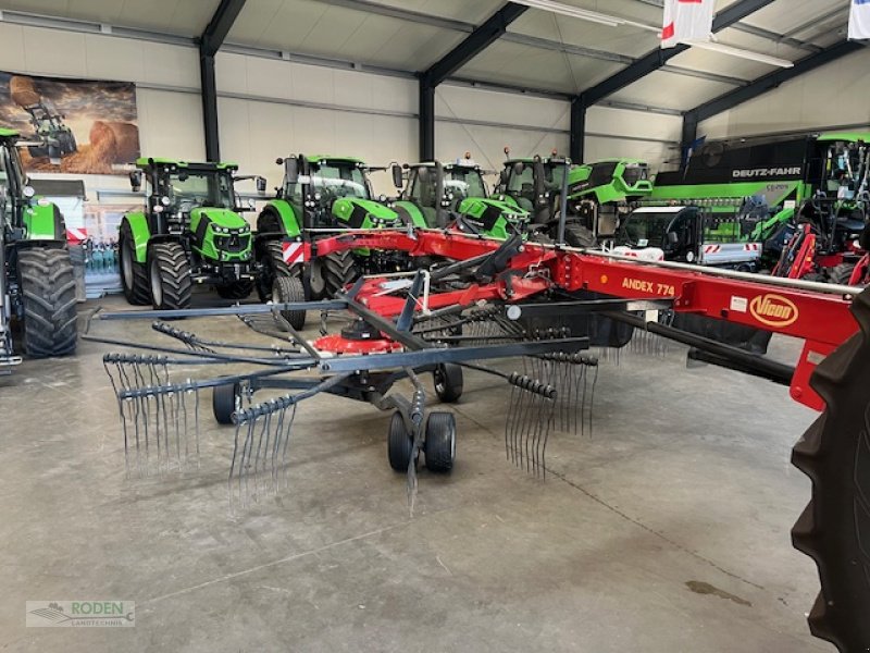 Schwader des Typs Vicon Andex 774, Gebrauchtmaschine in Lensahn (Bild 2)