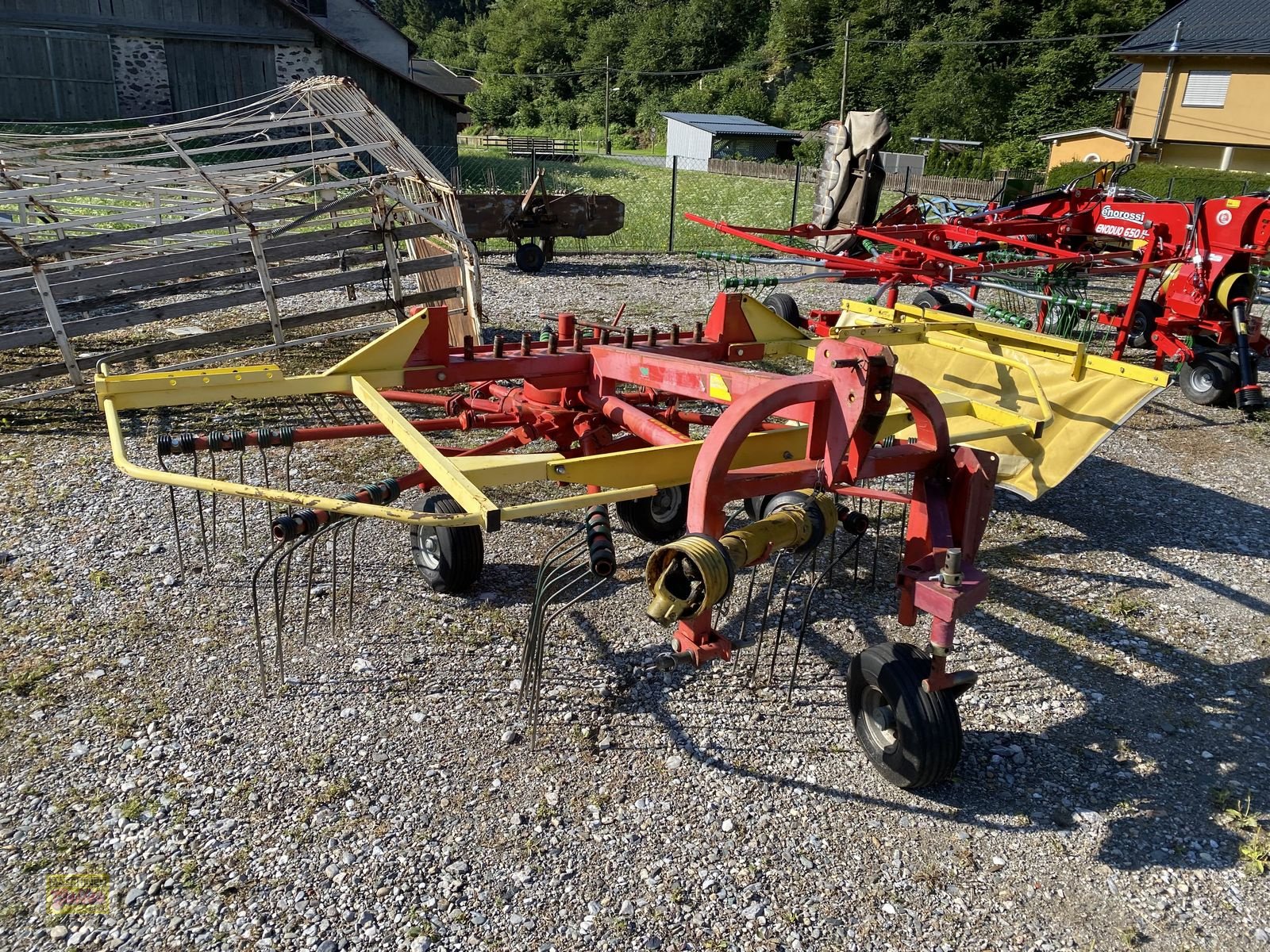 Schwader of the type Vogel & Noot A.G.320/10 Einkreiselschwader Front/ Heckanbau, Gebrauchtmaschine in Kötschach (Picture 5)