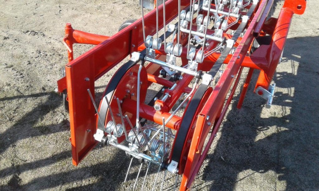 Schwader des Typs Wirax L-2100, Gebrauchtmaschine in Глеваха (Bild 4)