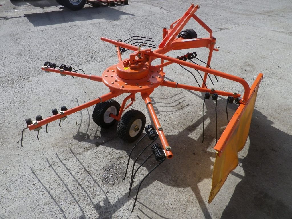 Schwader des Typs Zeppelin ANDAINEUR 6 BRAS, Gebrauchtmaschine in RETHEL (Bild 3)