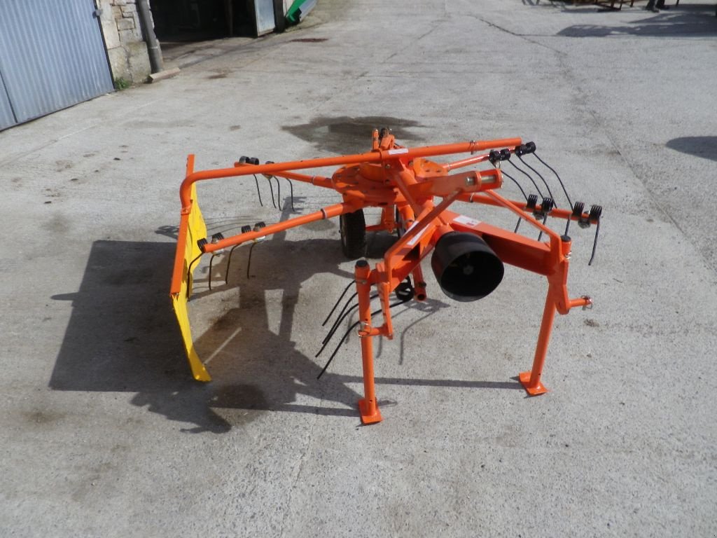 Schwader des Typs Zeppelin ANDAINEUR 6 BRAS, Gebrauchtmaschine in RETHEL (Bild 4)