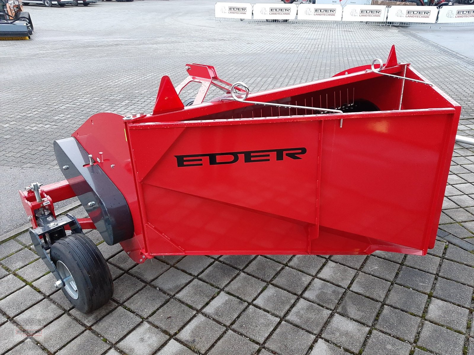 Schwadlüfter del tipo EMAT Bocian 2,25, Neumaschine In Luizhausen-Lonsee (Immagine 3)