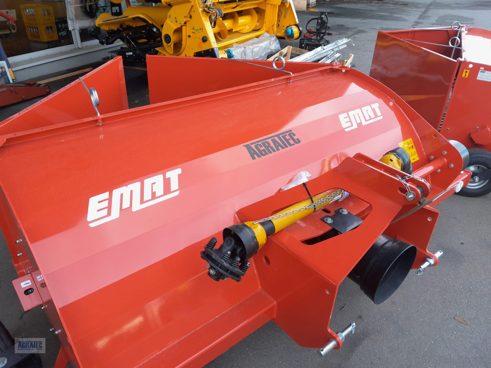 Schwadlüfter des Typs Talex Bocian, Neumaschine in Salching bei Straubing (Bild 4)