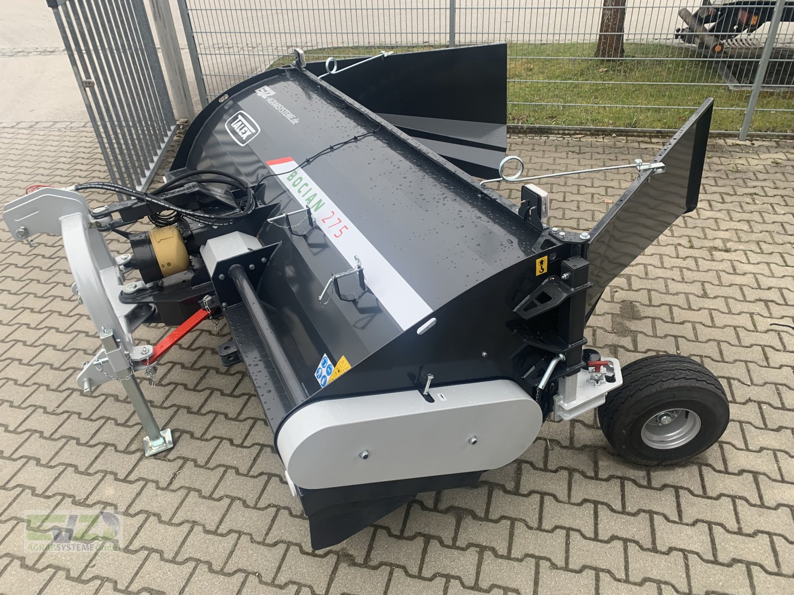 Schwadlüfter des Typs Talex Schwadlüfter BOCIAN 225/275, Neumaschine in Ebersberg (Bild 5)