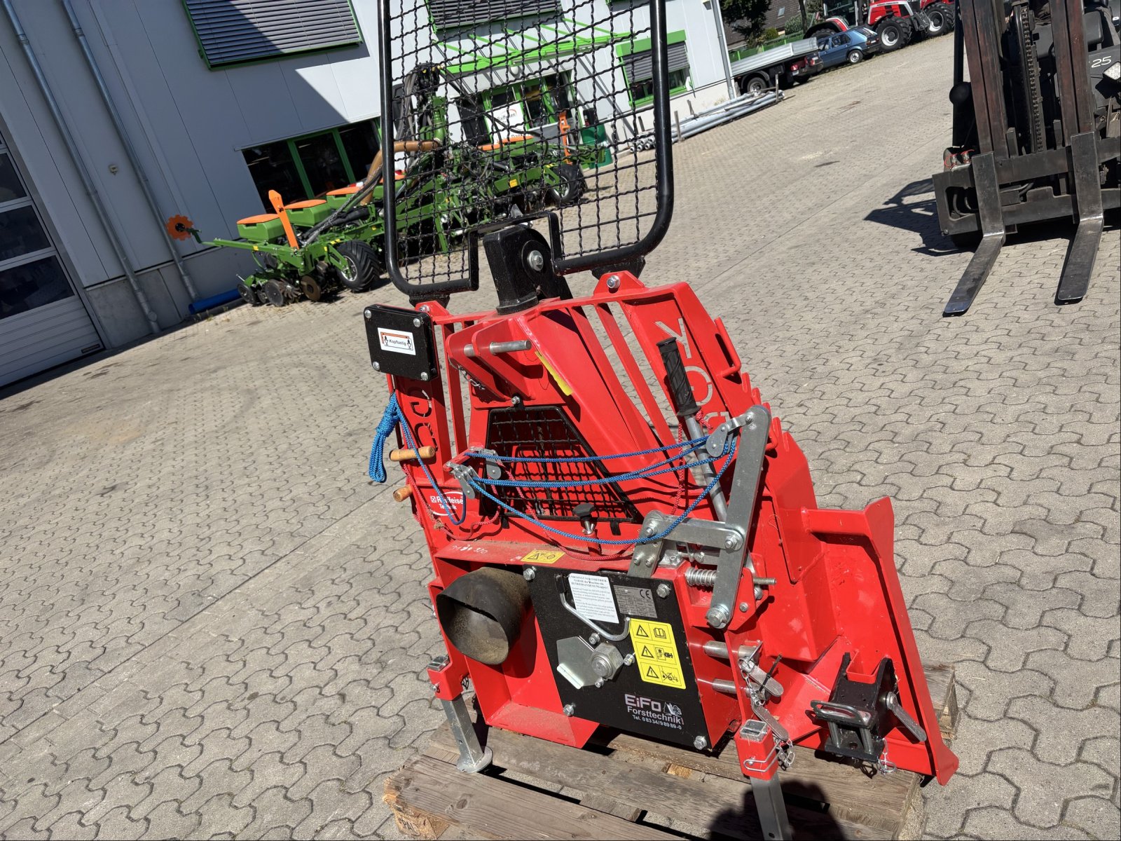 Seilwinde des Typs EiFo KGD 425 M SK Seilwinde, Neumaschine in Voitze (Bild 1)