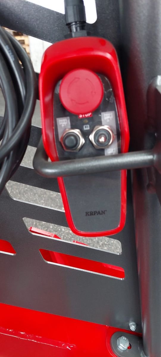 Seilwinde des Typs Krpan 7EH, Neumaschine in Bergheim (Bild 5)