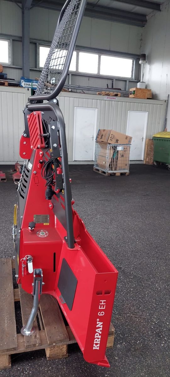 Seilwinde des Typs Krpan 7EH, Neumaschine in Bergheim (Bild 2)