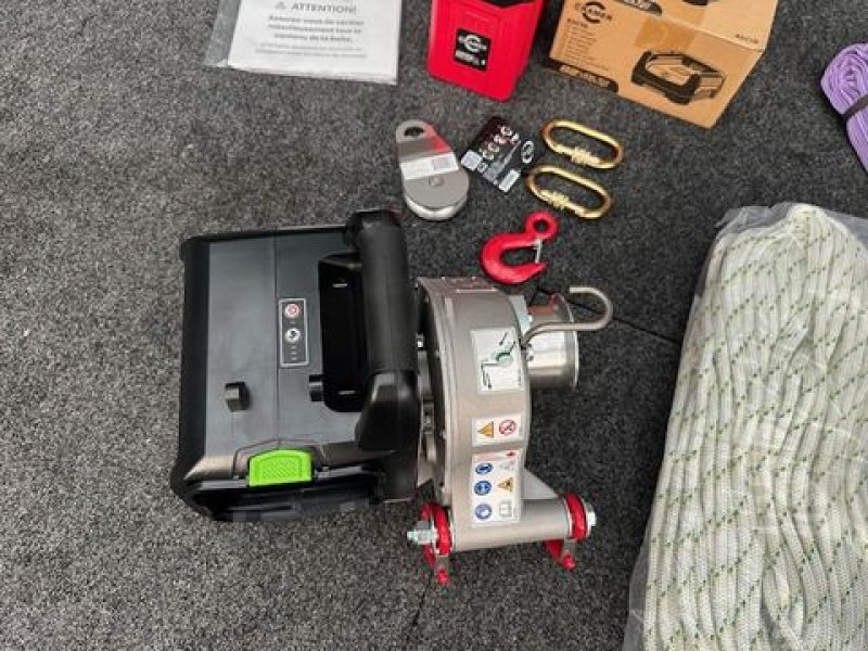 Seilwinde typu Portable Winch PCW3000-Li-AW SET batteriebetriebene Zugwinde, Neumaschine v Tamsweg (Obrázek 3)