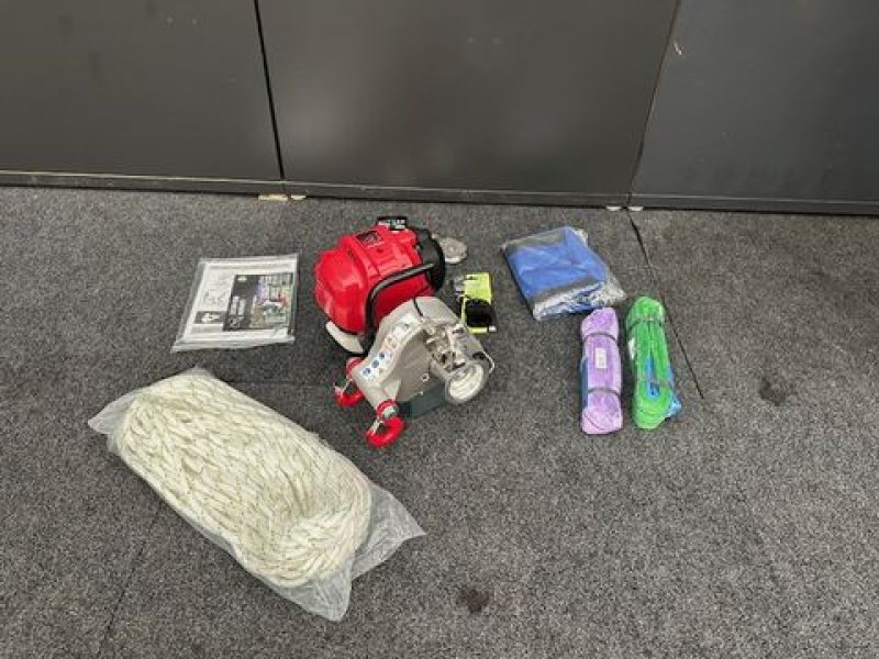 Seilwinde tipa Portable Winch PCW4000 SET benzinbetriebene tragbare Spillwinde, Neumaschine u Tamsweg (Slika 1)