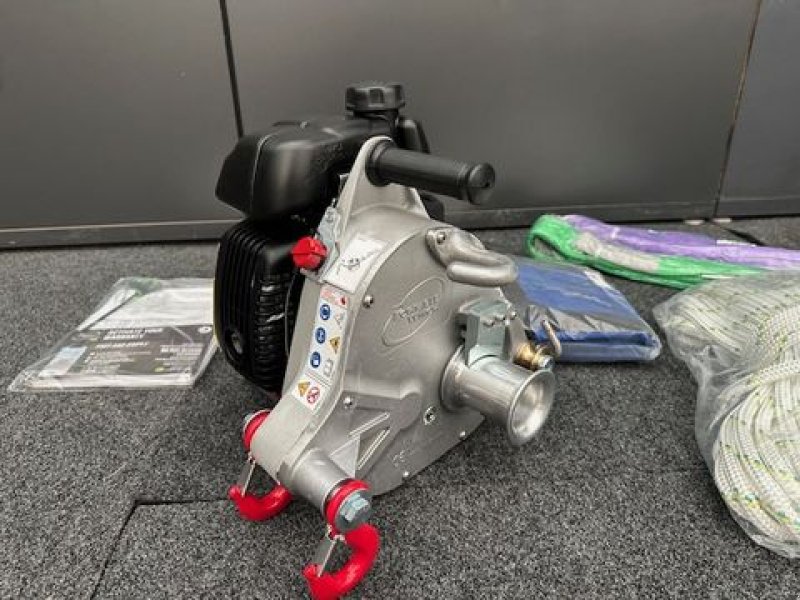 Seilwinde Türe ait Portable Winch PCW5000 SET benzinbetriebene tragbare Spillwinde, Neumaschine içinde Tamsweg (resim 7)