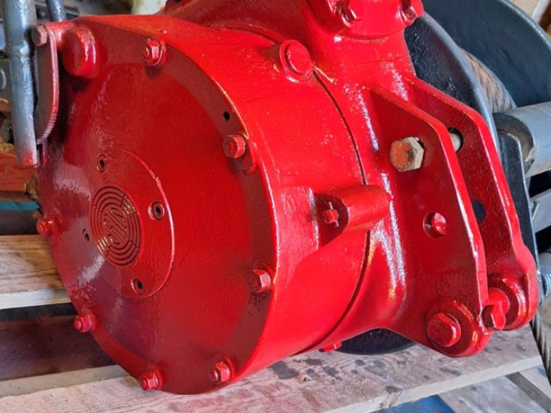 Seilwinde typu Steyr Original Steyr Oldtiemer Traktor SEILWINDE, gebraucht v molln