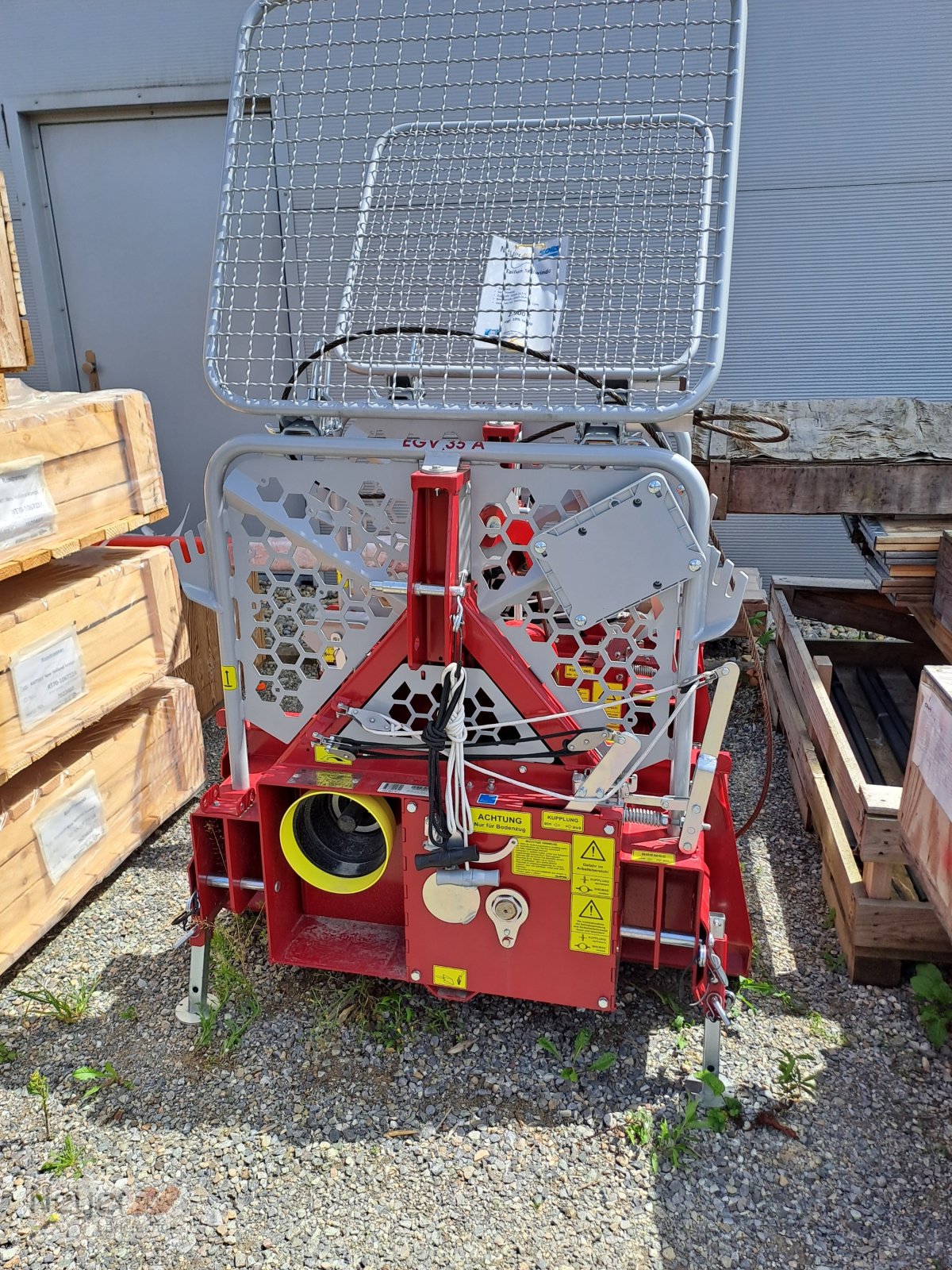 Seilwinde des Typs Tajfun EGV 35 A, Neumaschine in Bad Waldsee Mennisweiler (Bild 1)