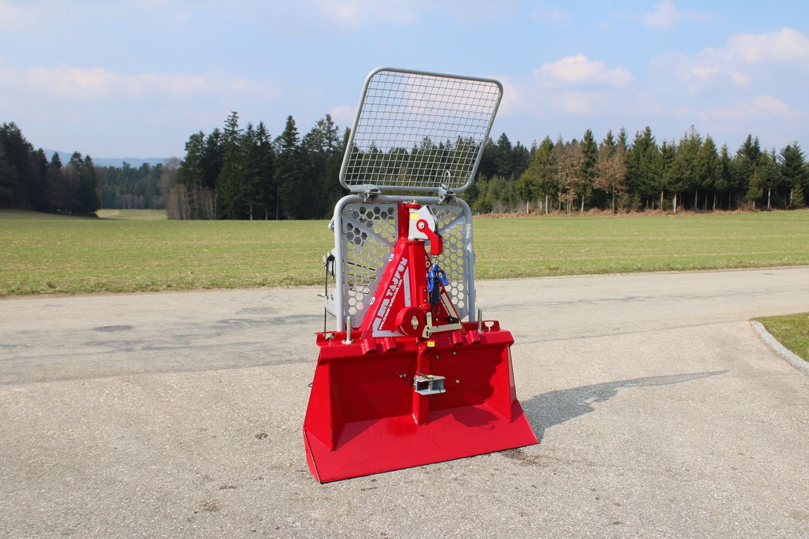 Seilwinde du type Tajfun EGV 55 A, Gebrauchtmaschine en Neukirchen am Walde  (Photo 1)