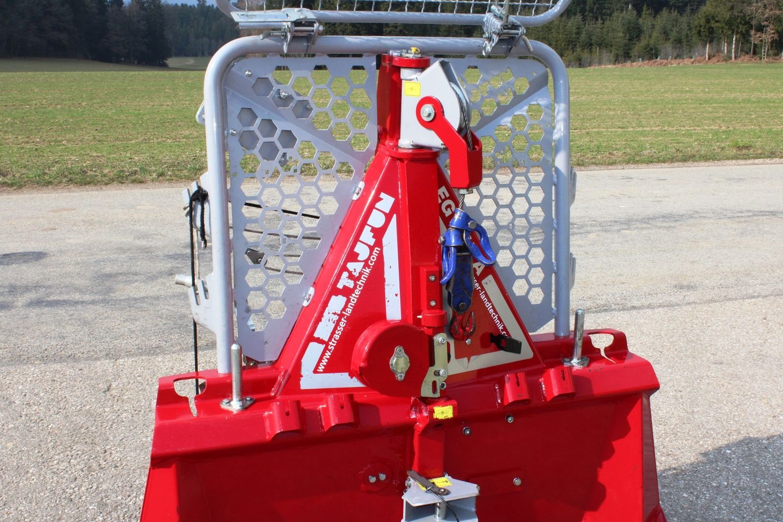 Seilwinde du type Tajfun EGV 55 A, Gebrauchtmaschine en Neukirchen am Walde  (Photo 3)