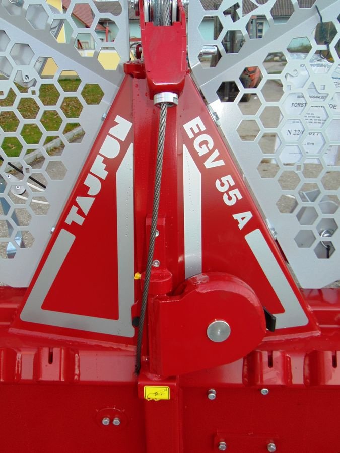 Seilwinde от тип Tajfun EGV 55 A, Neumaschine в Neukirchen am Walde  (Снимка 8)