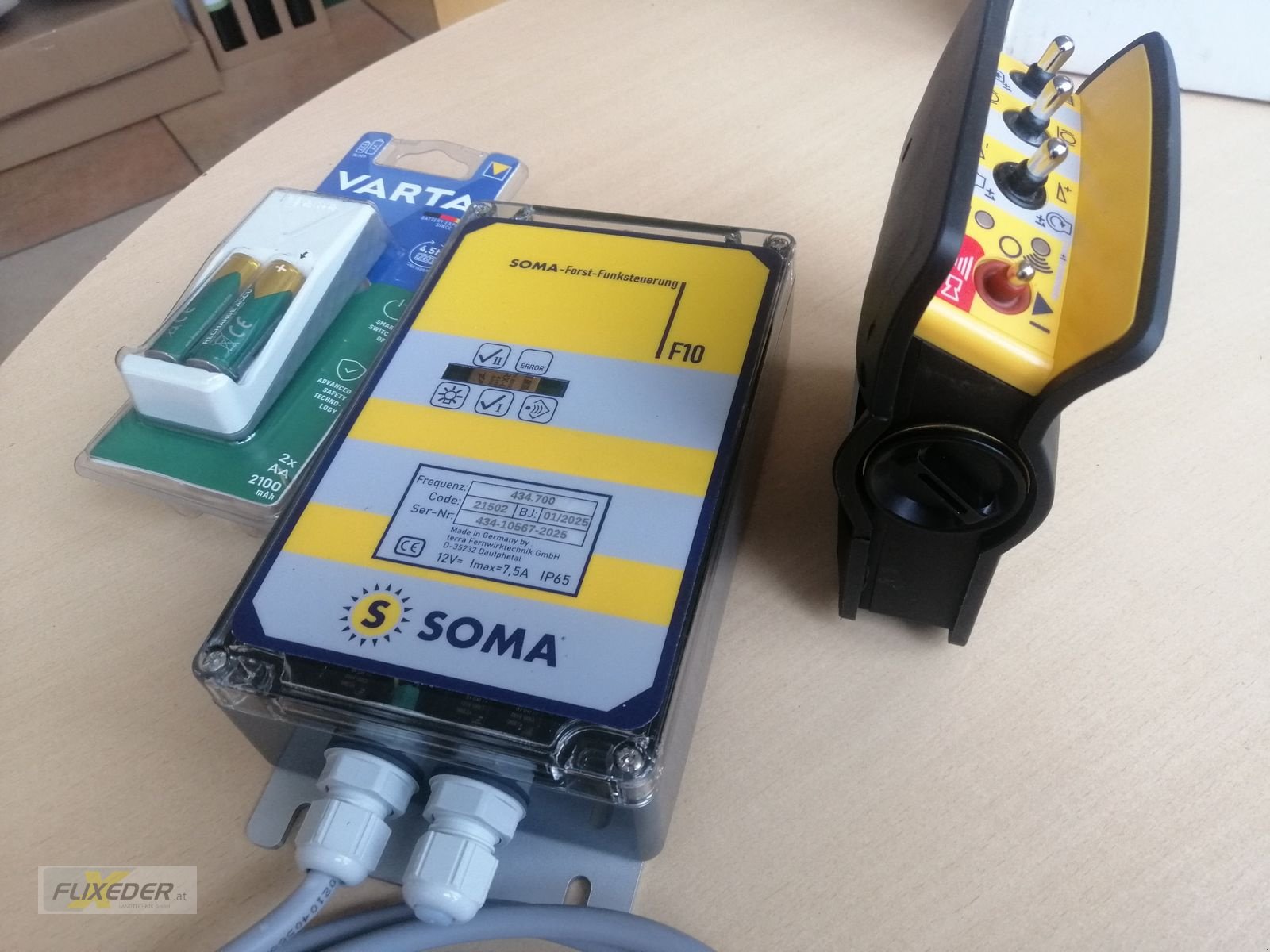 Seilwinde des Typs Tajfun EGV65 AHK 180 Funkseilwinde, Gebrauchtmaschine in Pattigham (Bild 8)