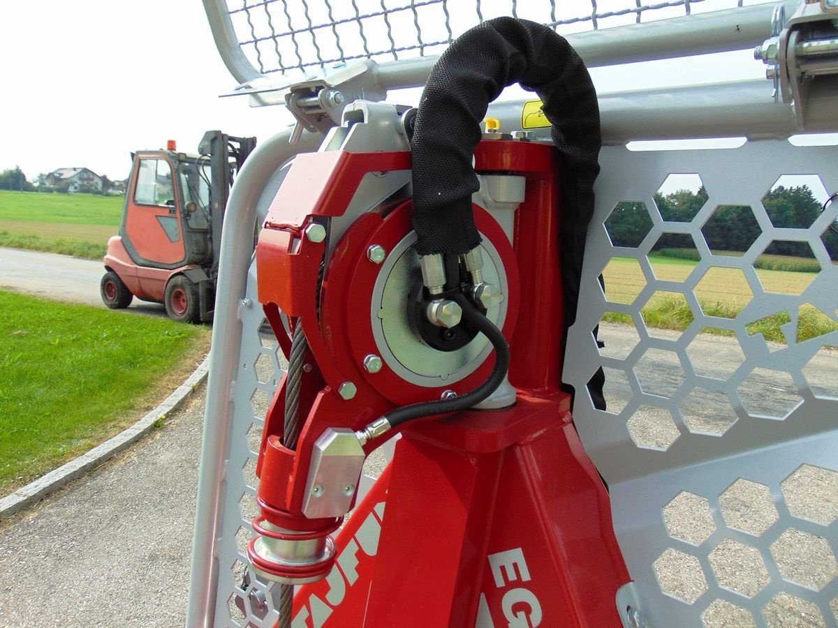 Seilwinde of the type Tajfun Seilwinde EGV 65 AHK  1.8M SG, Neumaschine in Neukirchen am Walde  (Picture 7)