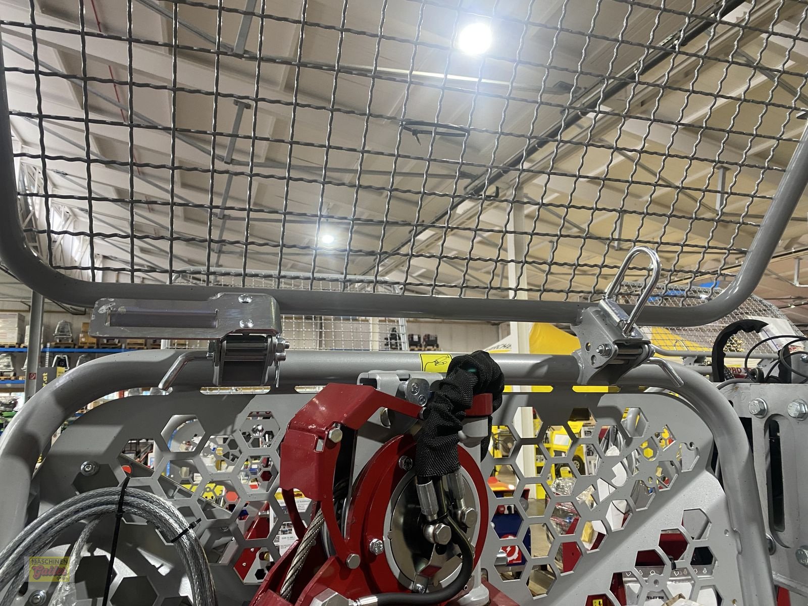 Seilwinde a típus Tajfun Tajfun EGV65 AHK SG mit SOMA-Hilfswinde, Neumaschine ekkor: Kötschach (Kép 17)