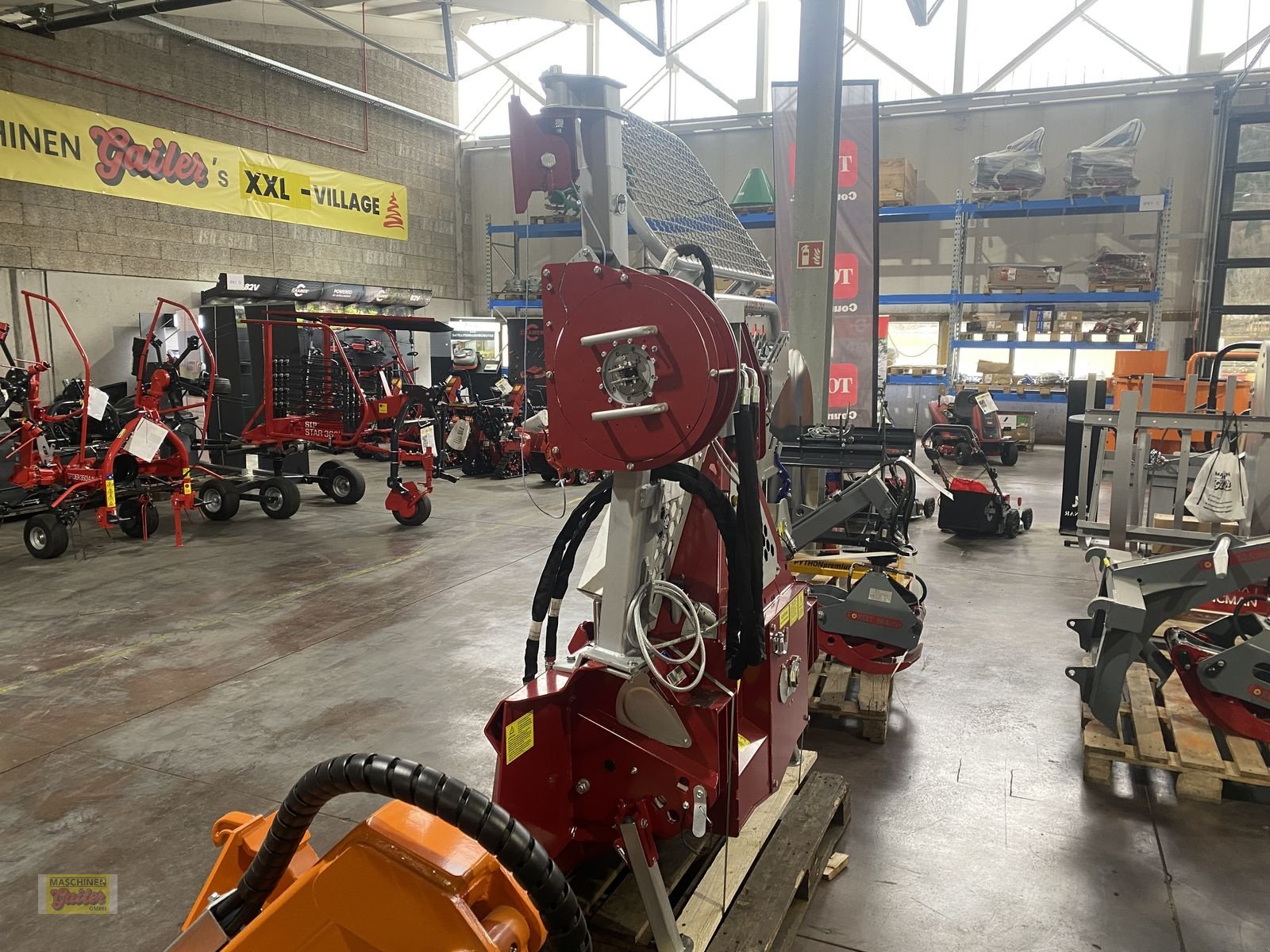 Seilwinde a típus Tajfun Tajfun EGV65 AHK SG mit SOMA-Hilfswinde, Neumaschine ekkor: Kötschach (Kép 3)