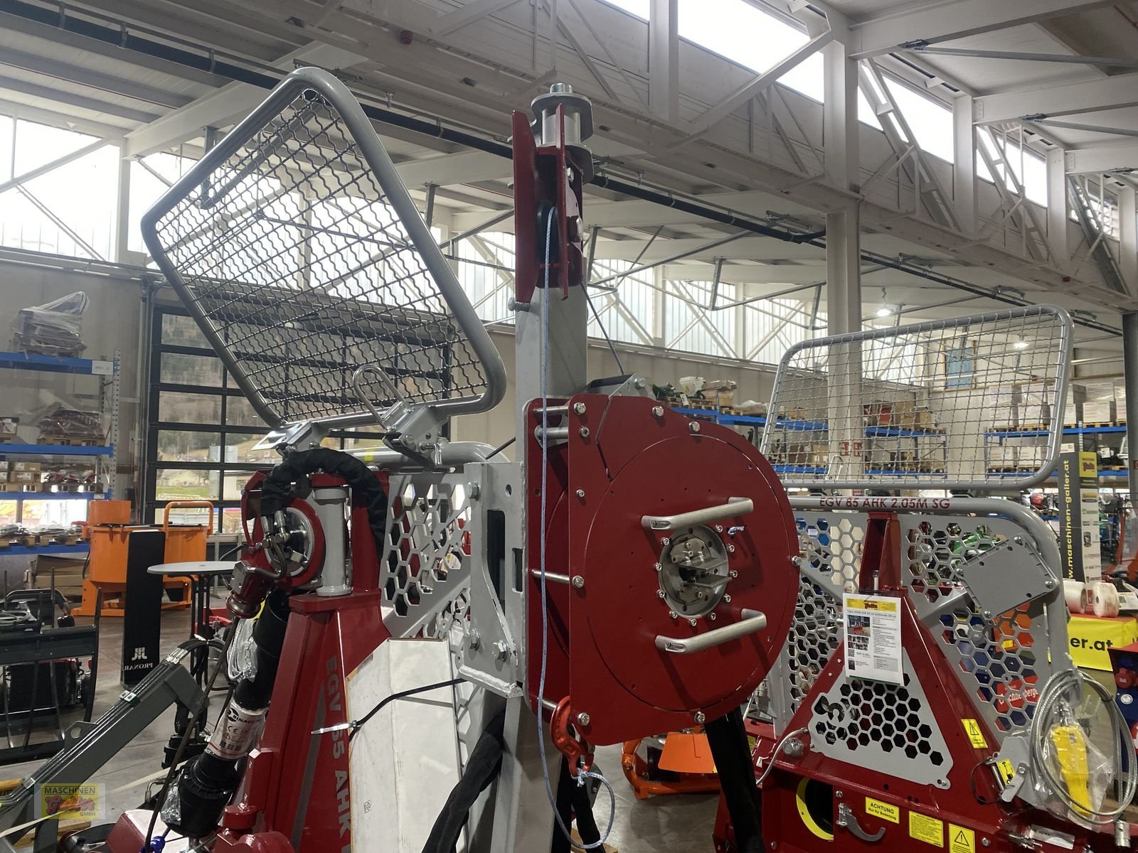 Seilwinde a típus Tajfun Tajfun EGV65 AHK SG mit SOMA-Hilfswinde, Neumaschine ekkor: Kötschach (Kép 19)