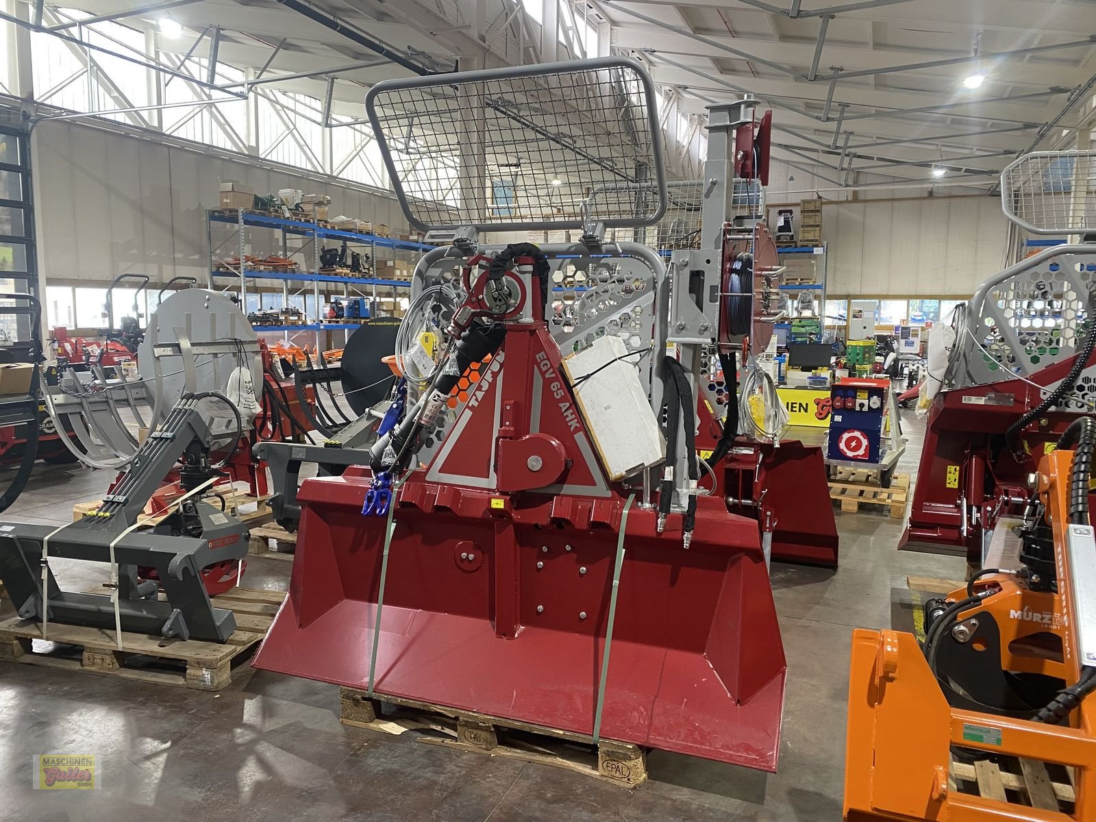 Seilwinde a típus Tajfun Tajfun EGV65 AHK SG mit SOMA-Hilfswinde, Neumaschine ekkor: Kötschach (Kép 1)