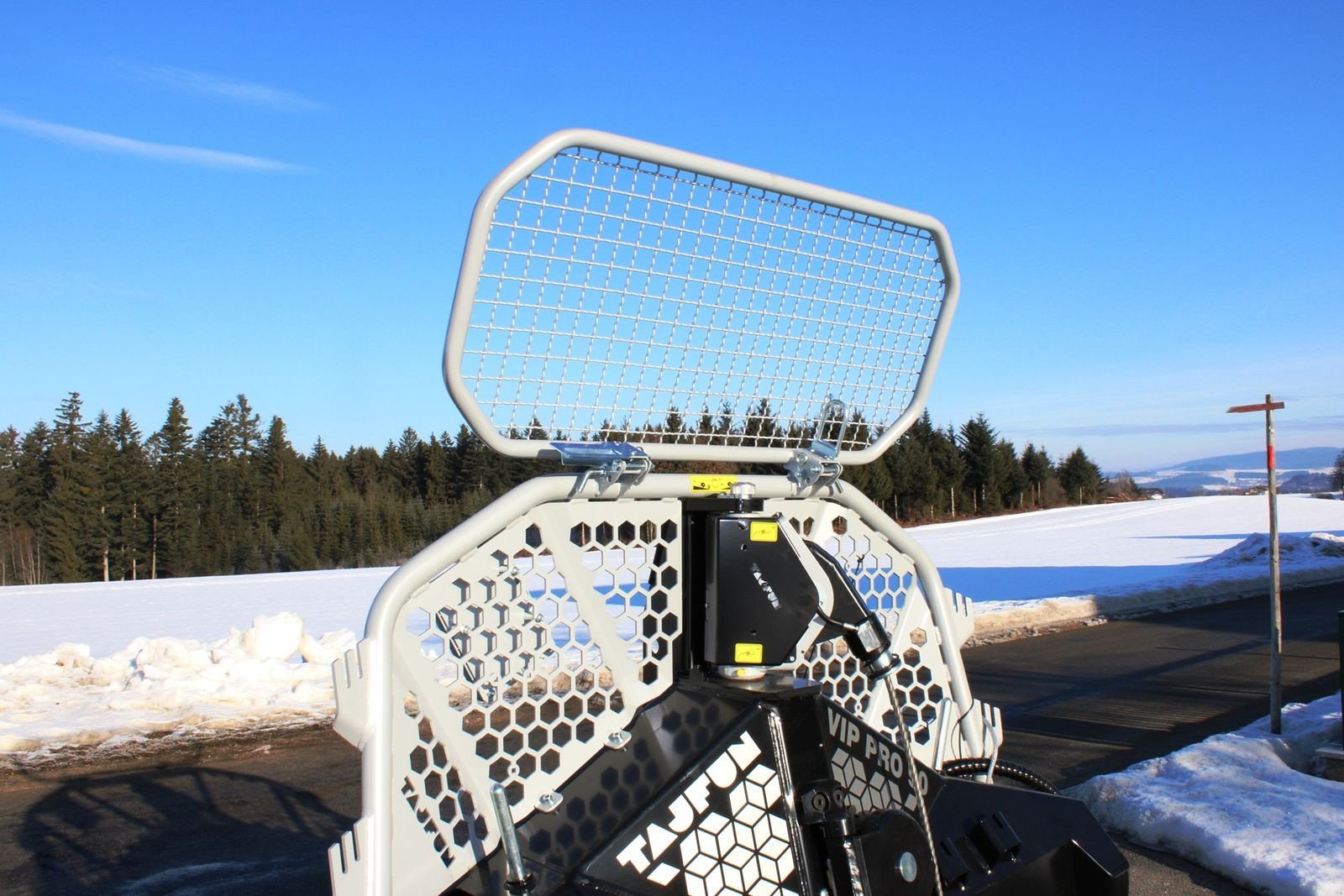 Seilwinde typu Tajfun VIP PRO 90 Getriebewinde, Seilwinde, Neumaschine v Neukirchen am Walde  (Obrázek 4)