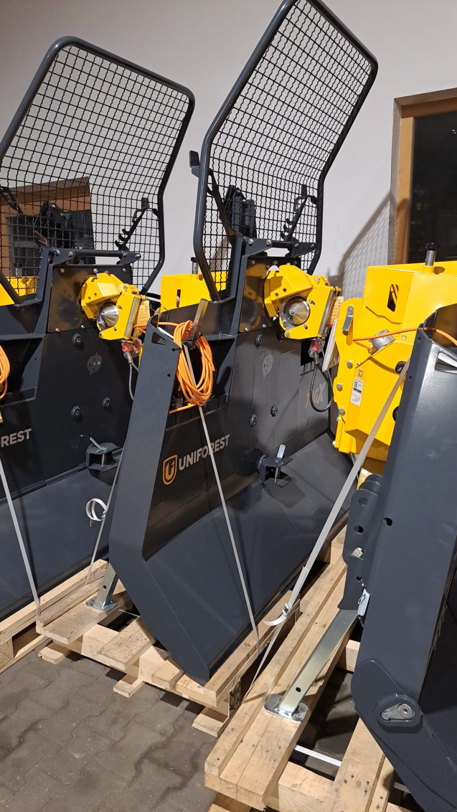 Seilwinde Türe ait Uniforest 70 GX, Neumaschine içinde Zachenberg (resim 7)