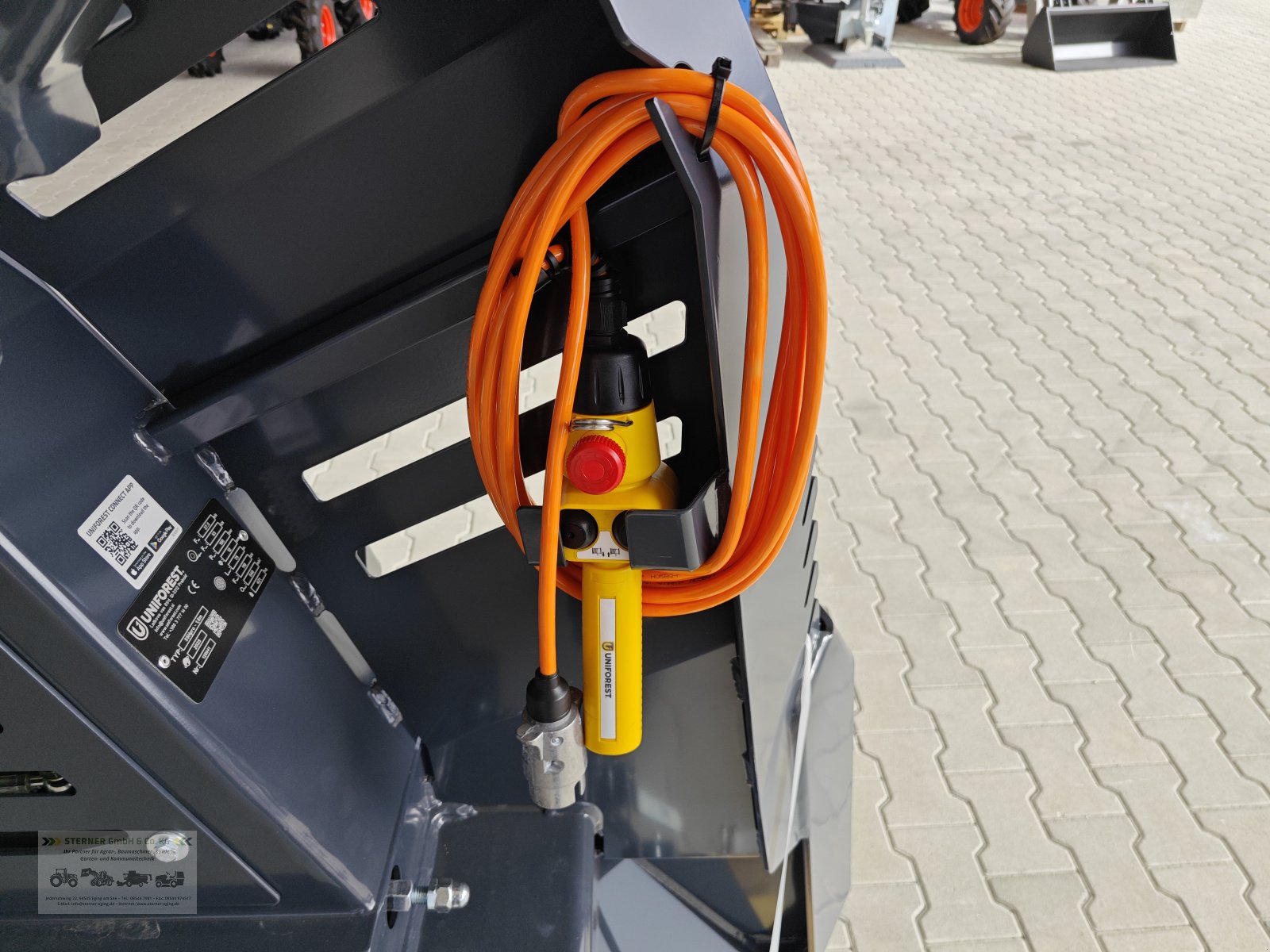 Seilwinde типа Uniforest Forstseilwinde 55Hpro 1,6m Bayern Edition Funk, Neumaschine в Eging am See (Фотография 11)