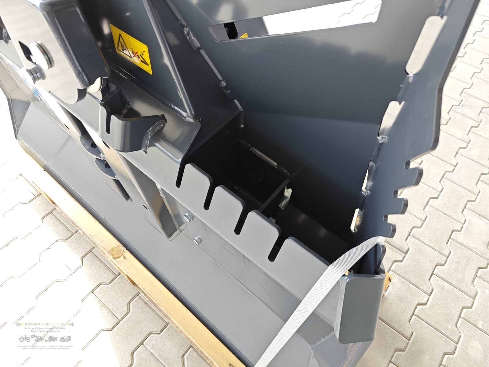 Seilwinde типа Uniforest Forstseilwinde 55Hpro 1,6m Bayern Edition Funk, Neumaschine в Eging am See (Фотография 13)