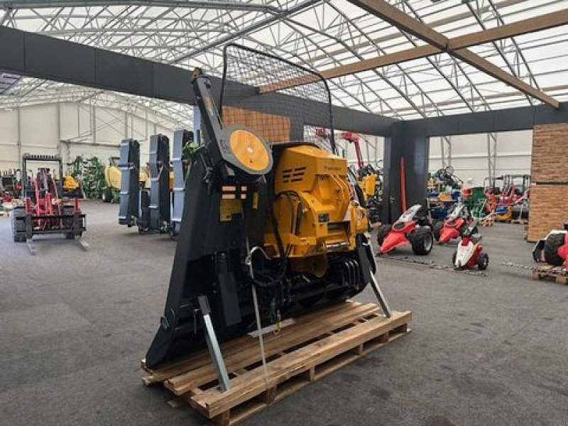 Seilwinde of the type Uniforest Getriebewinde 120GHpower-Stop 12to & Hilfswinde, Neumaschine in Tamsweg (Picture 13)