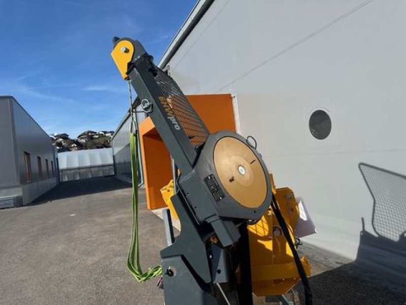 Seilwinde of the type Uniforest Getriebewinde 85GH-Stop 8,5to Hilfswinde & Funk, Neumaschine in Tamsweg (Picture 7)