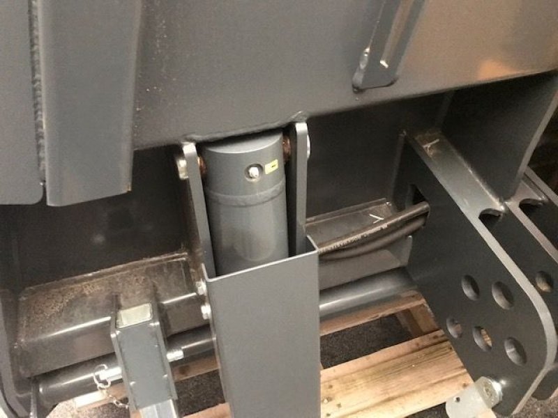 Seilwinde a típus Uniforest Konstantzug-Kraftwinde 90GKH Power-Stop, Neumaschine ekkor: Tamsweg (Kép 15)