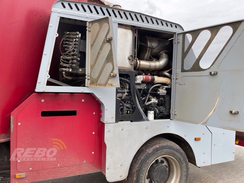 Selbstfahrer Futtermischwagen Türe ait BVL V-Mix Drive Maximus Giant 23-2S, Gebrauchtmaschine içinde Schwaförden (resim 10)