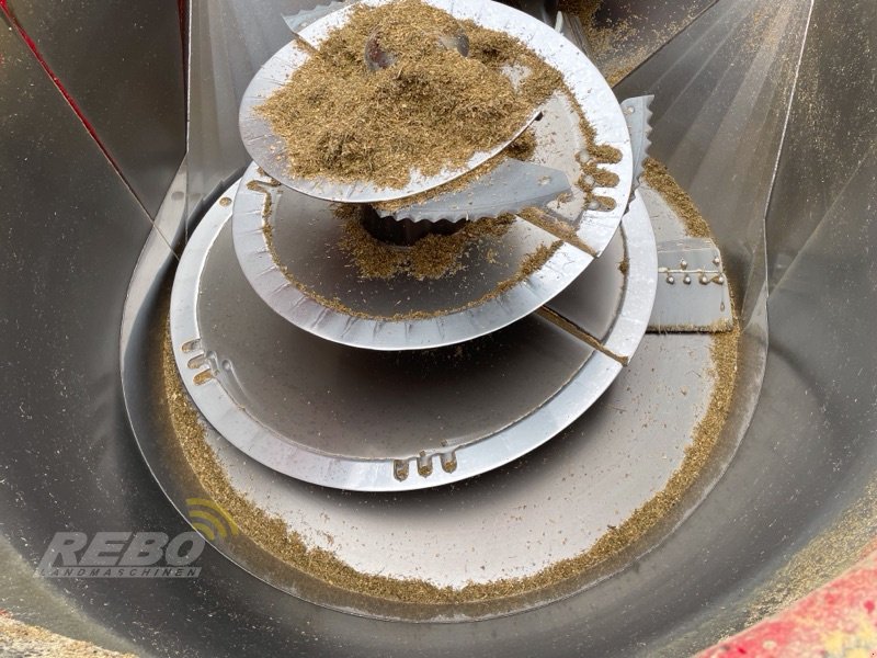 Selbstfahrer Futtermischwagen Türe ait BVL V-Mix Drive Maximus Giant 23-2S, Gebrauchtmaschine içinde Schwaförden (resim 16)