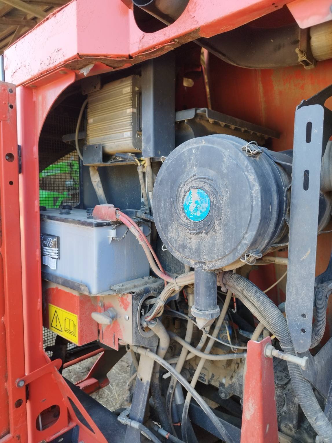 Selbstfahrer Futtermischwagen des Typs Kuhn SPV 12, Gebrauchtmaschine in Le Horps (Bild 11)