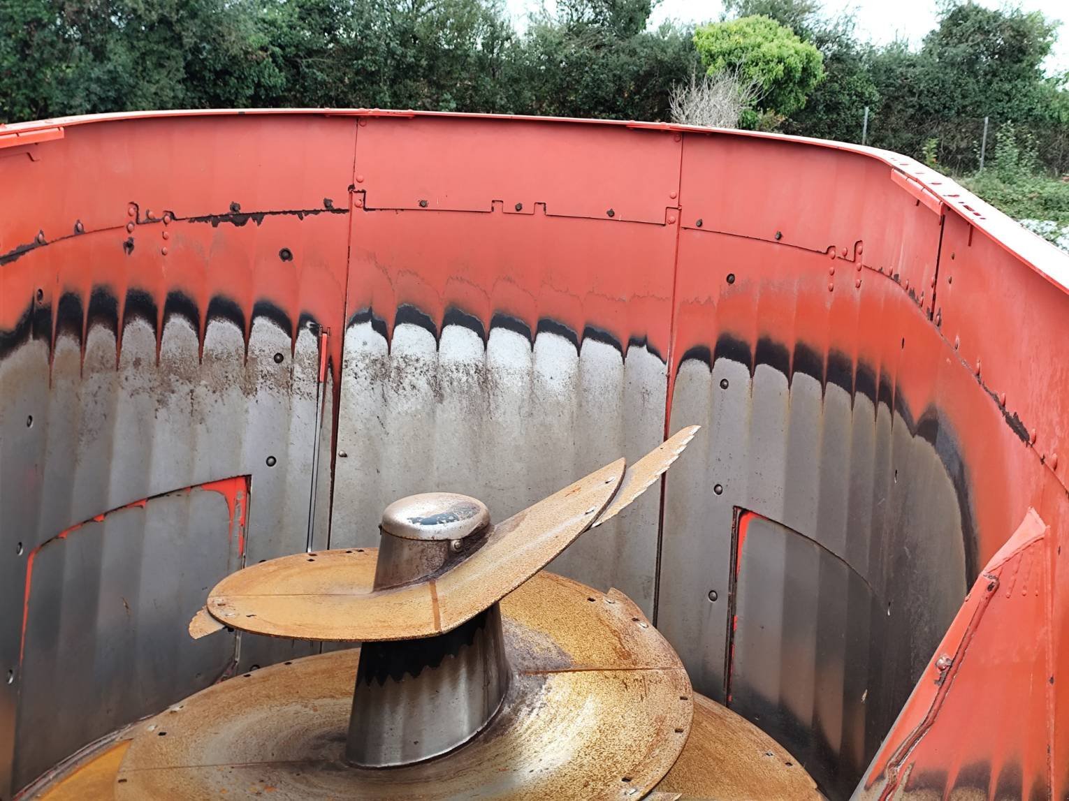 Selbstfahrer Futtermischwagen of the type Kuhn SPW INTENSE 22.2 CL, Gebrauchtmaschine in Le Horps (Picture 11)