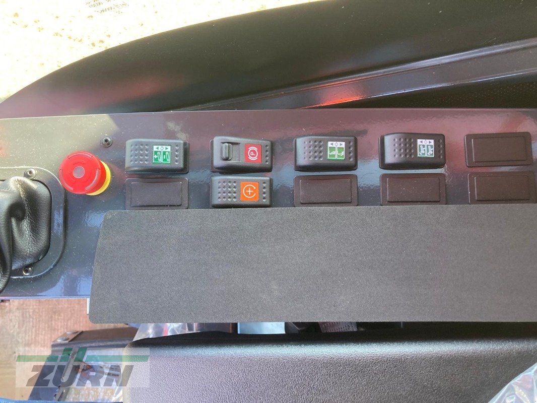 Selbstfahrer Futtermischwagen Türe ait Kuhn SPW Power 18.2 DL-PH5, Neumaschine içinde Rot am See (resim 15)