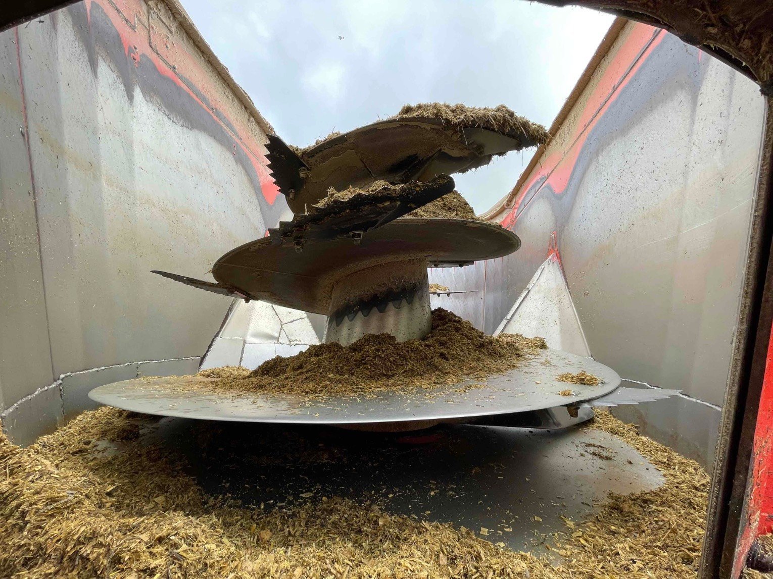 Selbstfahrer Futtermischwagen tipa Kuhn SPW16, Gebrauchtmaschine u Le Horps (Slika 8)