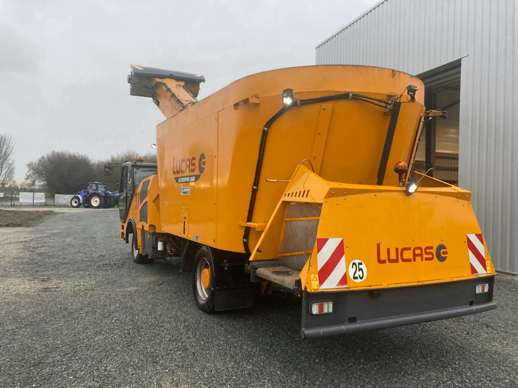 Selbstfahrer Futtermischwagen typu Lucas AUTOSPIRE 240, Gebrauchtmaschine v TREMEUR (Obrázek 2)