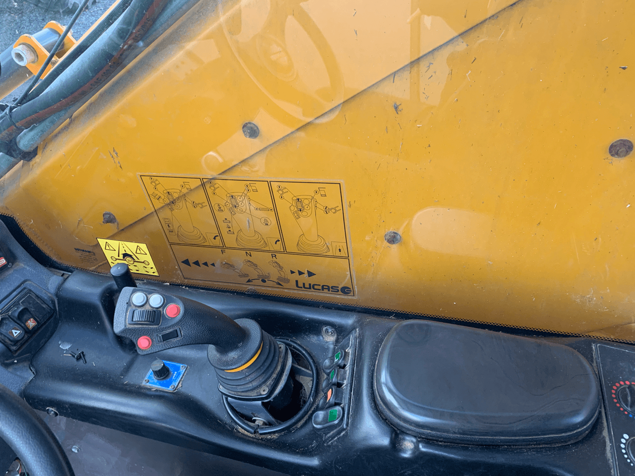 Selbstfahrer Futtermischwagen des Typs Lucas AUTOSPIRE 240, Gebrauchtmaschine in CONDE SUR VIRE (Bild 10)