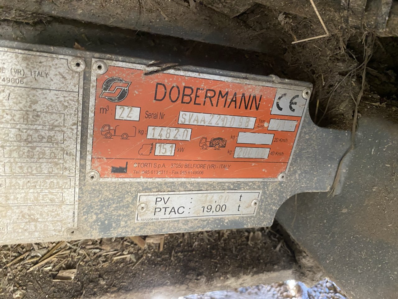 Selbstfahrer Futtermischwagen Türe ait Storti Doberman 220, Gebrauchtmaschine içinde VERT TOULON (resim 3)