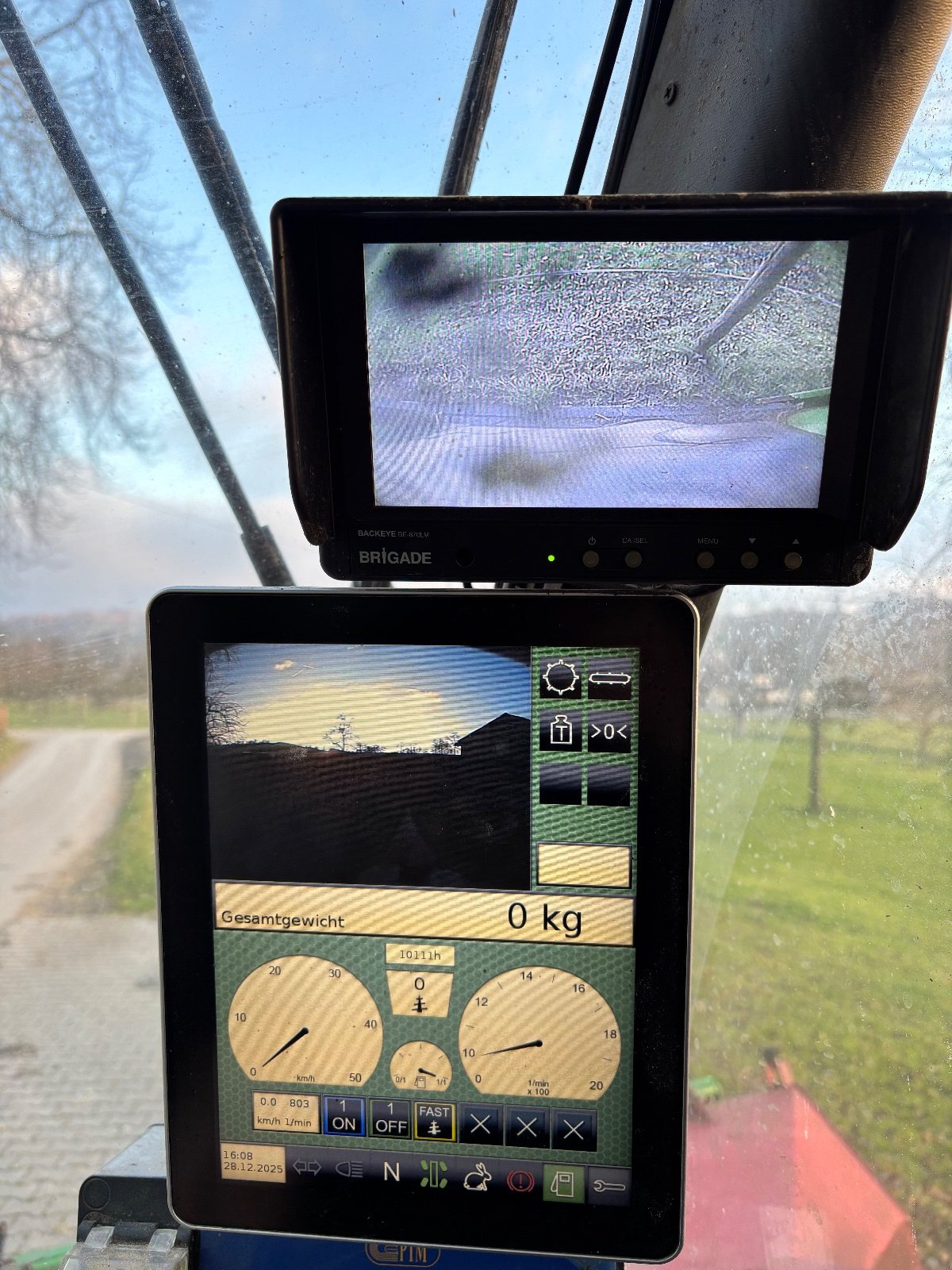 Selbstfahrer Futtermischwagen от тип Strautmann Verti-Mix 1401 SF Double, Gebrauchtmaschine в Deggenhausertal  (Снимка 9)