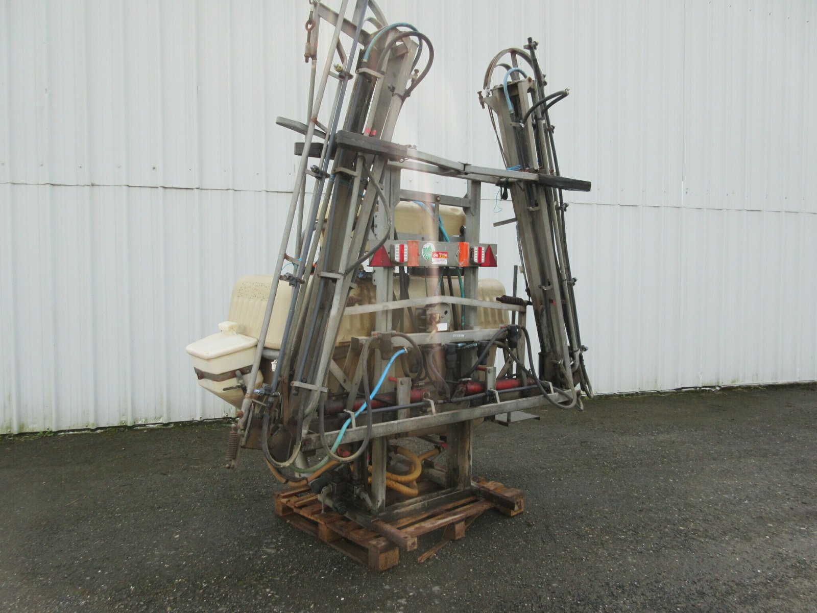 Selbstfahrspritze typu AGUIRRE PULVERISATEUR AGUIRRE 1000L, Gebrauchtmaschine v PLOUIGNEAU (Obrázek 4)