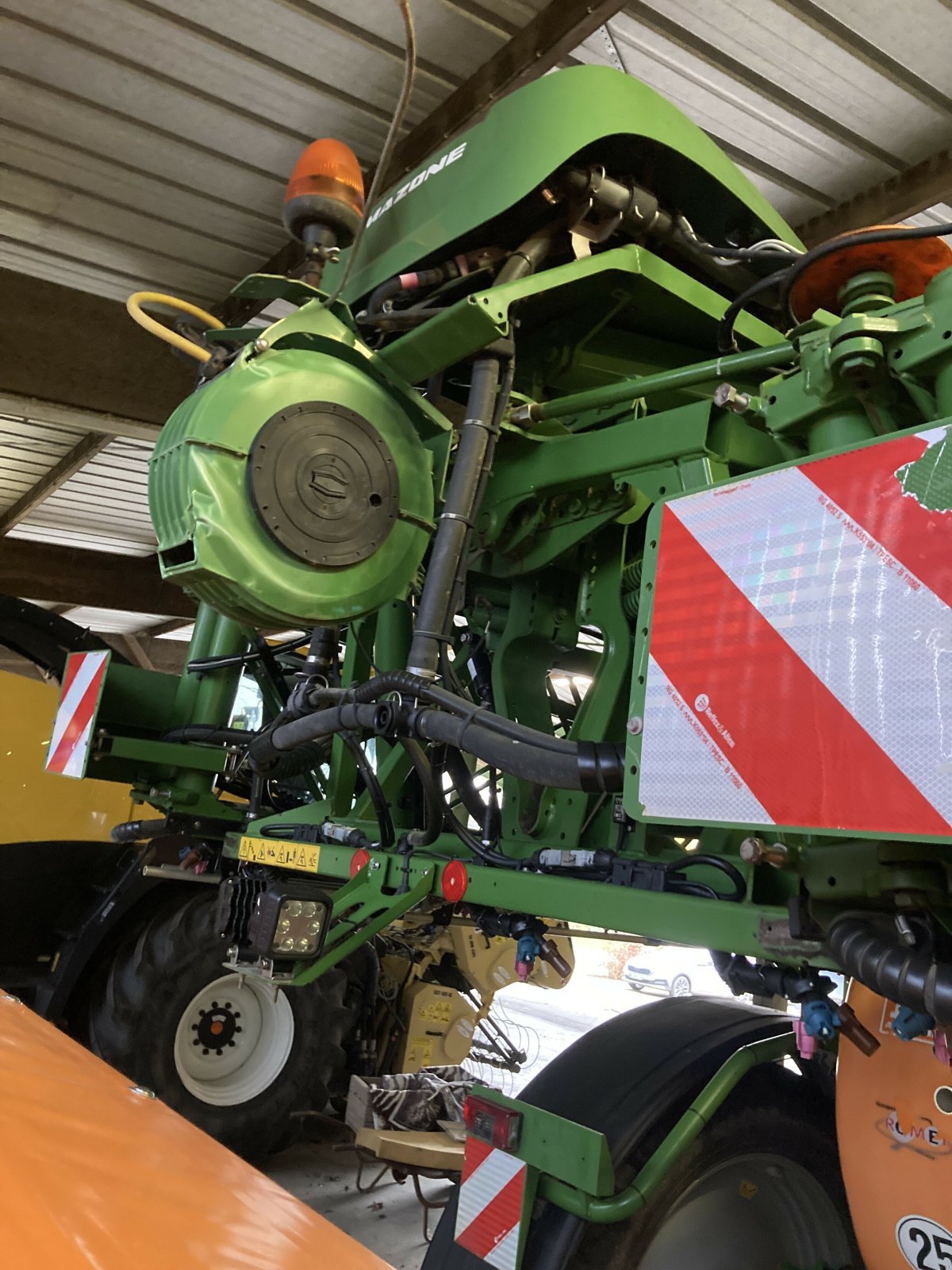 Selbstfahrspritze tip Amazone PULVERISATEUR UX 3200 SPL 30, Gebrauchtmaschine in ST CLEMENT DE LA PLACE (Poză 4)